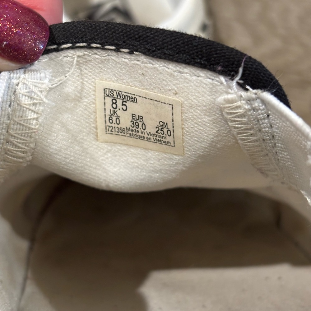Vans Black and White Slip-On Shoes - Picture 3 of 3